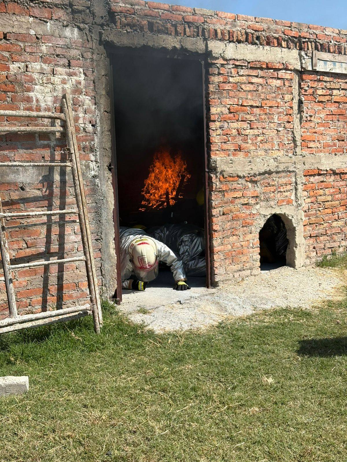 Equipo de protección autónoma MSA para bomberos industriales
